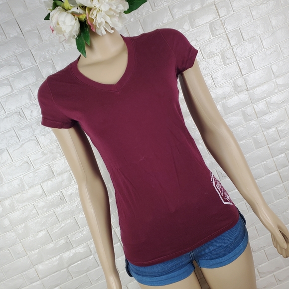 bella canvas maroon medium vneck shirt ( 5 for $20 ) - Picture 3 of 8